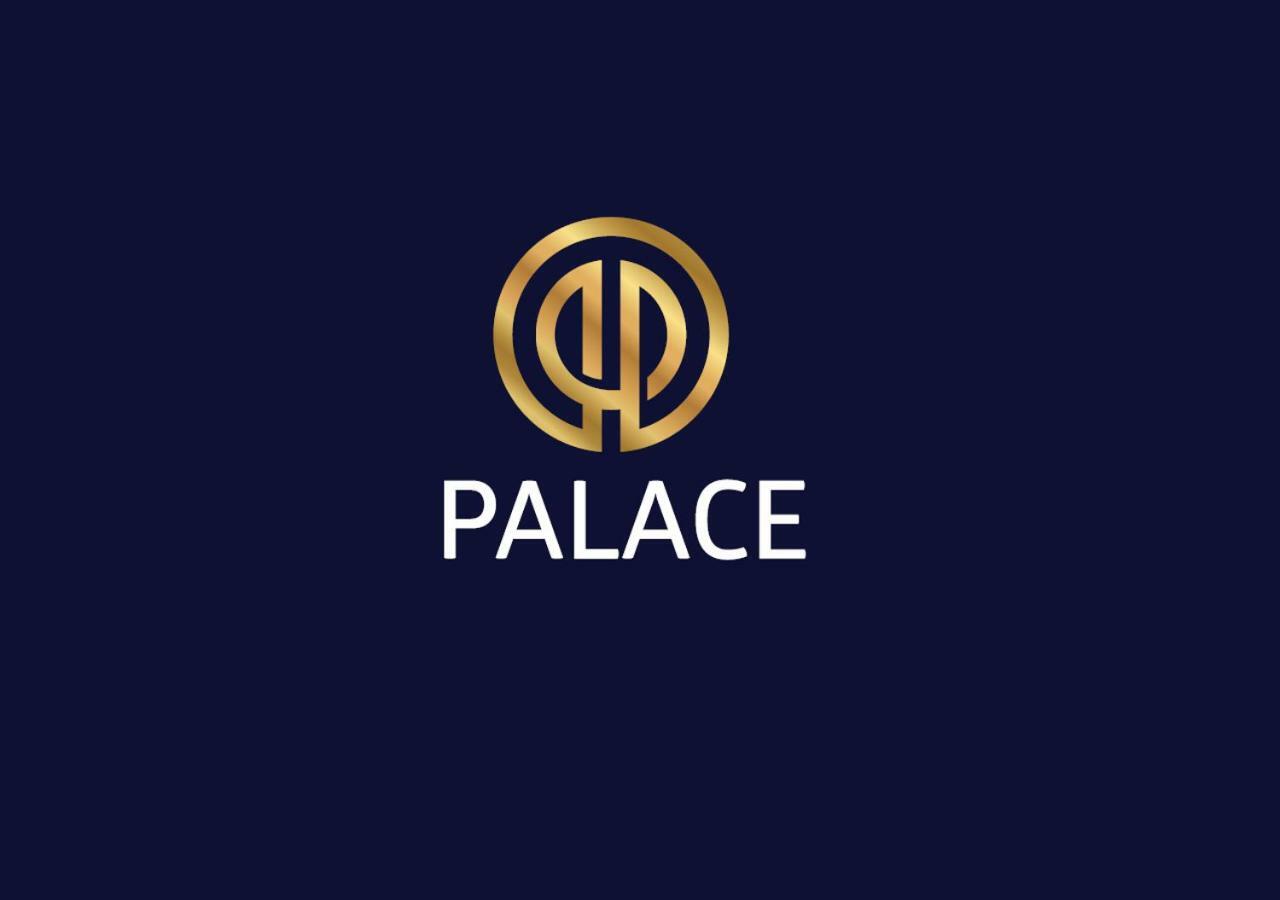 ホテル Palace Umanʼ エクステリア 写真